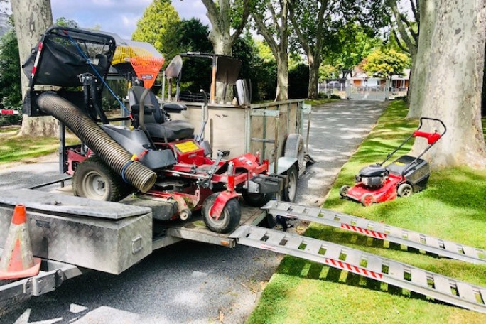 Lawn and Garden Services Franchise for Sale Christchurch